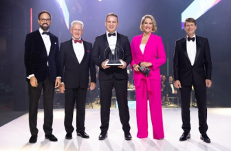 Doppelte Auszeichnung: FENECON und Franz-Josef Feilmeier gewinnen EY Entrepreneur Of The Year Awards
