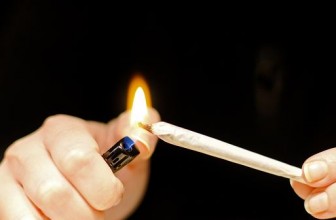 Geld verdienen als Cannabis-Tester – kanadische Firma sucht Haschischraucher